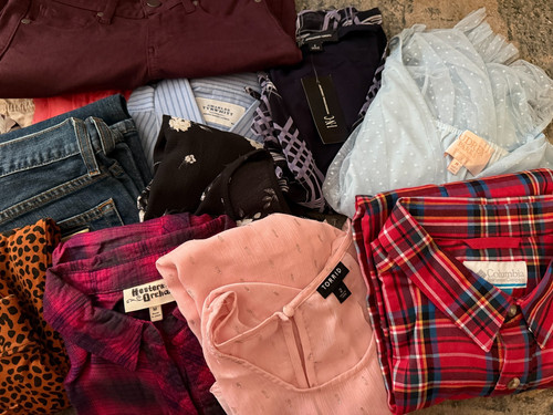Bulk clothing lot - bulk,